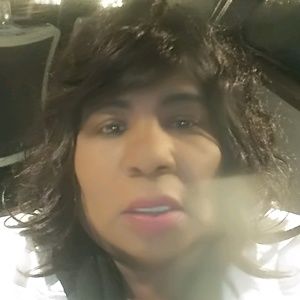 Meet your Posher, Cynthia